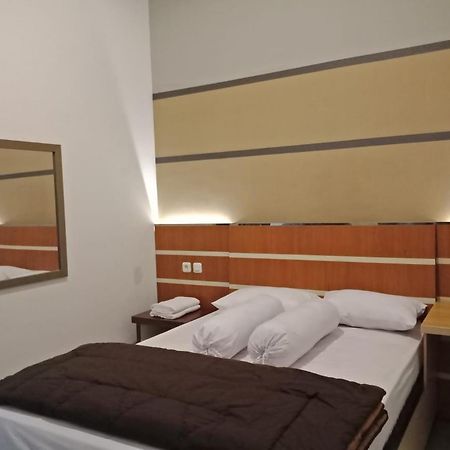 Amaya Guest House Syariah Alastuwo Buitenkant foto