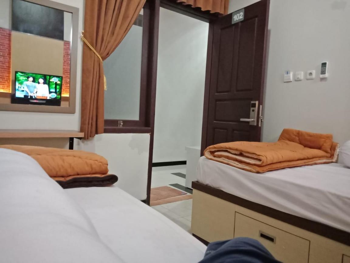 Amaya Guest House Syariah Alastuwo Buitenkant foto